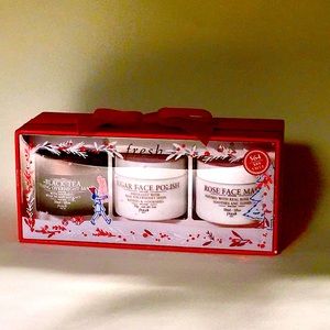 NIB fresh Skincare Set of 3 Trvl szFace Masks and Exfoliant in Holiday Package